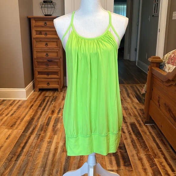 Lululemon No Limits Tank / Lime Green size 10 - Picture 1 of 7